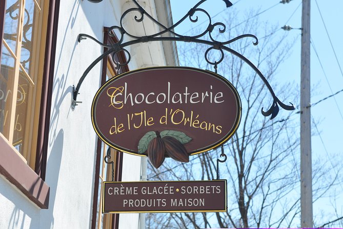 Island of Orleans Taste and Drink Tour - Meeting point and timing tips