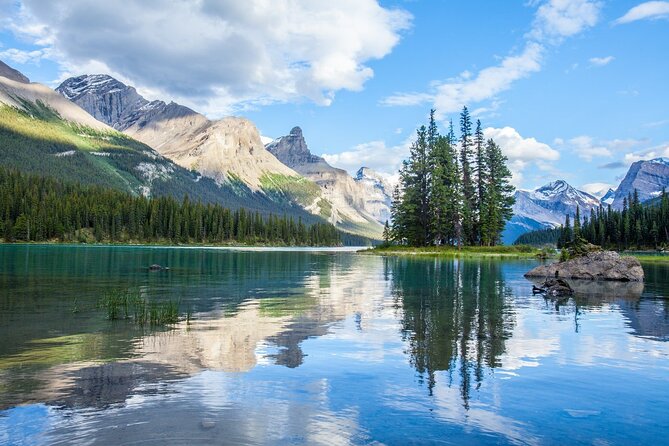 Jasper and Columbia Skywalk Icefield Parkway Private Day Tour - Why this private Icefields Parkway day is worth considering