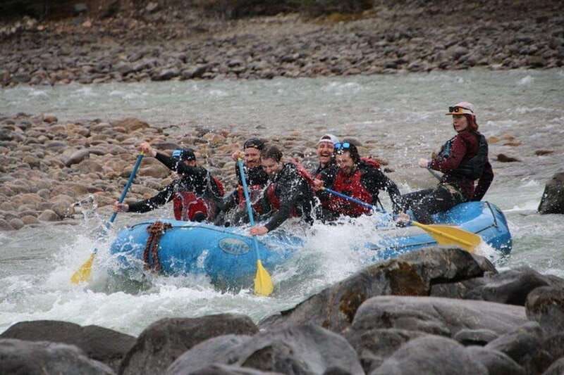 Jasper: Athabasca River Mile 5 Whitewater Rafting Tour - The quiet opening before the rapids