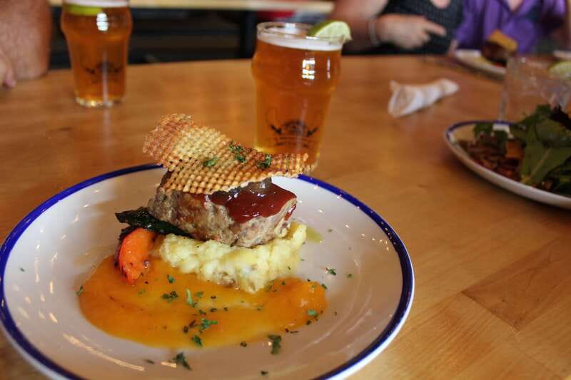 Jasper: Downtown Foodie Tour - Four courses, four restaurants, one walk through Jasper