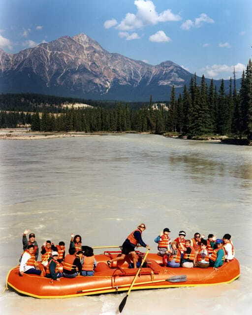 Jasper: Jasper National Park Easy 2-Hour Rafting Trip - Should you book the Athabasca River float?