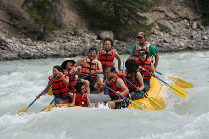 Jasper National Park: 2-Hour Whitewater Rafting - Four or five sections of Grade 2 rapids
