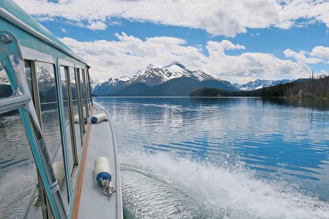 Jasper Wildlife & Sightseeing Tour with Maligne Lake Cruise - Price and value at $176.84