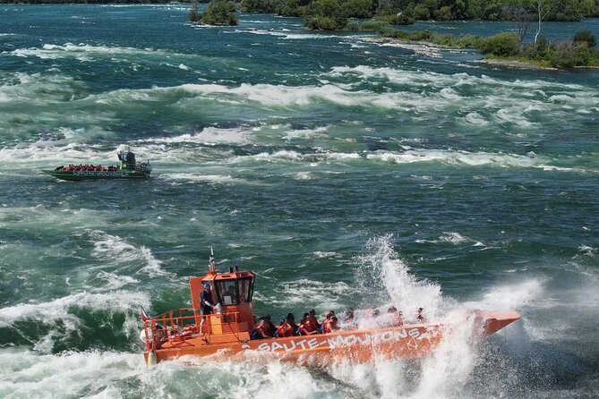 Jet Boating Montreal's Lachine Rapids - What to wear when the river becomes your shower