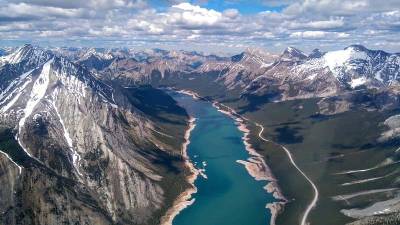 Kananaskis: 45 Minute "Sleeping Warrior" Helicopter Tour - Accessibility, packing, and simple planning