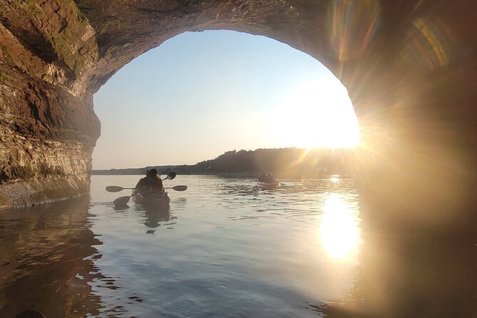Kayak the Bay of Fundy Sea Caves - Who will enjoy this St. Martins outing