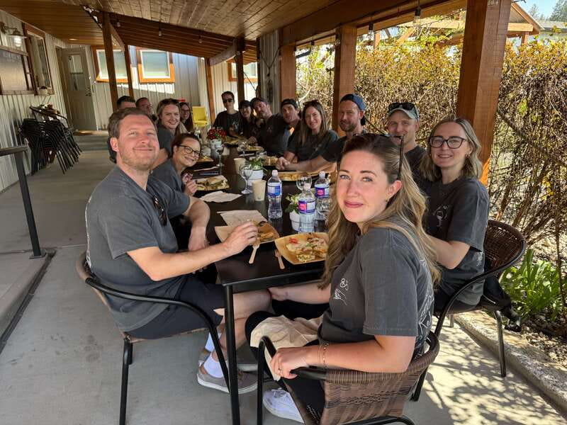 Kelowna: E-Bike Bee Tour w/ Tastings, Lunch, and Audioguide - The return ride to Kelowna