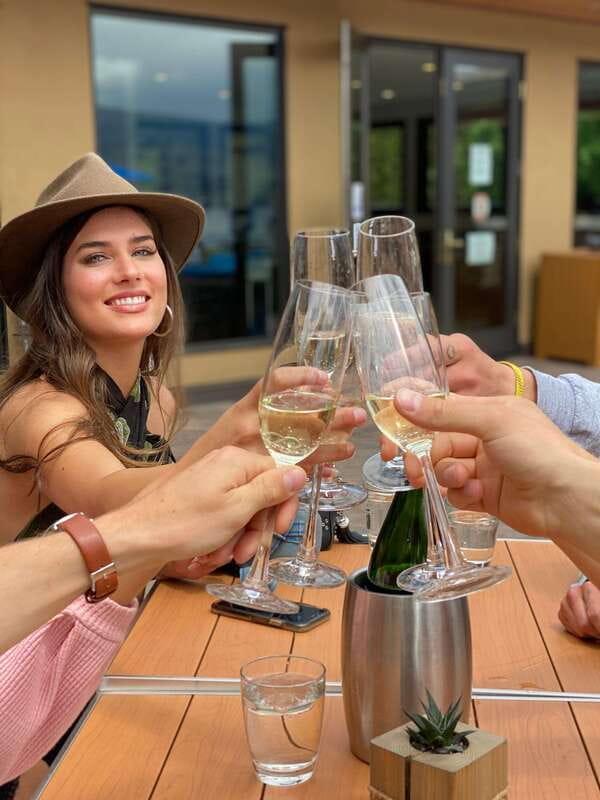 Kelowna: East Kelowna Half Day Guided Wine Tour - Tantalus Vineyards: a 40-minute opening stop