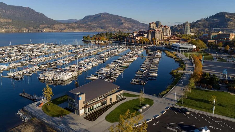 Kelowna: Guided E-Bike City Highlights Tour - Downtown heritage fills out the return ride