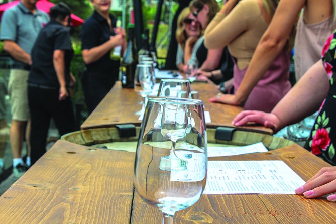 Kelowna or West Kelowna Afternoon Sightseeing Wine Tour - The guides are part of the experience