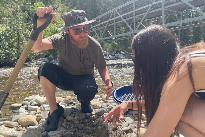 Kelowna Scenic Canyon Gold Panning Experience - Why the Guide Makes a Difference