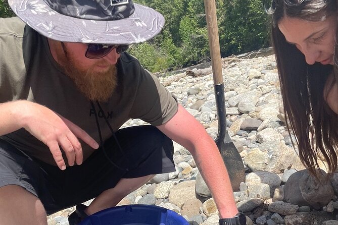 Kelowna Scenic Canyon Gold Panning Experience - Best for Families, Beginners, and Curious Adults