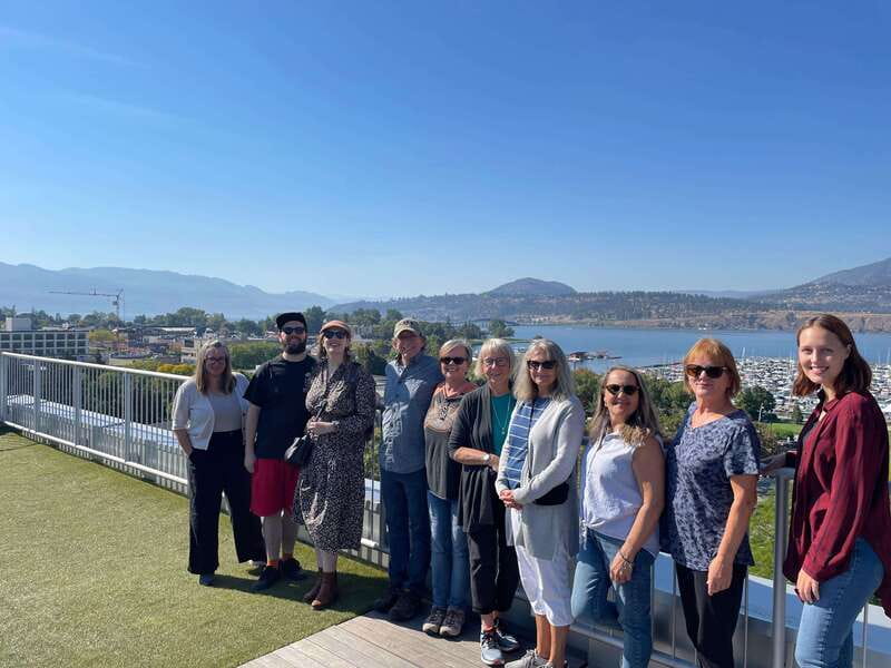 Kelowna: Walking Food Tour with 7 Tastings and 4 Drinks - Who should book this Kelowna walk?