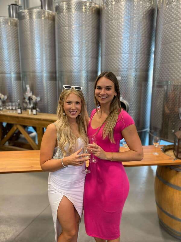 Kelowna: West Kelowna Full Day Guided Wine Tour - Why West Kelowna works so well for a wine day