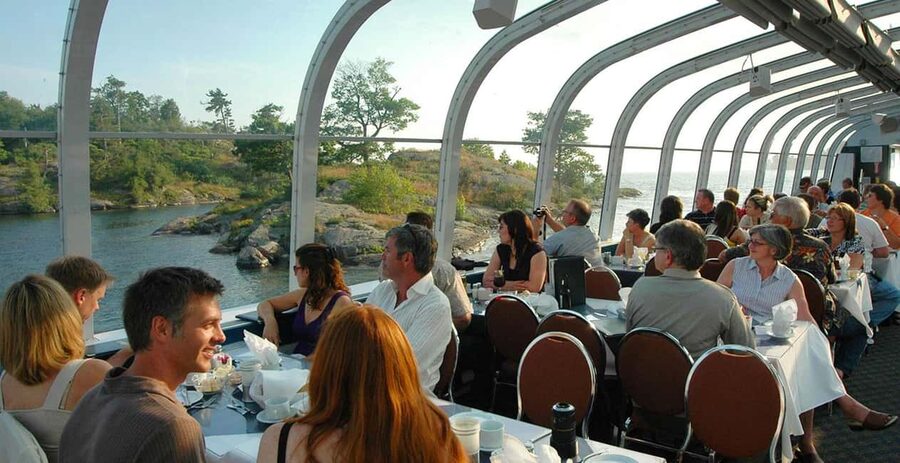 Kingston: Lunch Cruise of Thousand Islands - Should you book the lunch cruise?