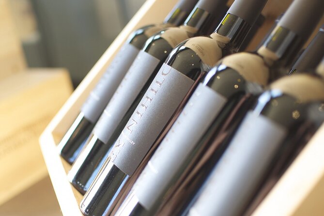 Lake Country Scenic Sip Wine Tour - 5 wineries on the tour - Starting at 11 a.m. with pickup included