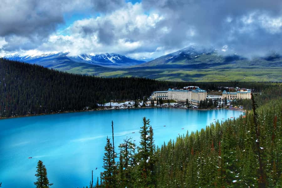 Lake Louise,Moraine,Emerald Lake,Johnston Canyon & BanffTour - Johnston Canyon adds a real walk to the schedule
