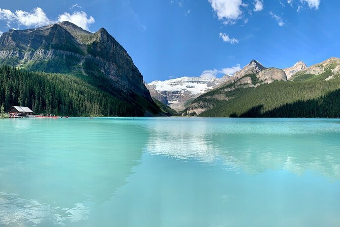 Lake Louise Moraine Lake Emerald Lake Yoho Banff National Park - Lake Louise gives you the postcard view