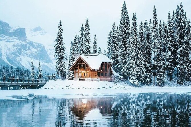 Lake Louise & Yoho National Park Day Tour from Calgary/Banff - Guides, commentary, and group size