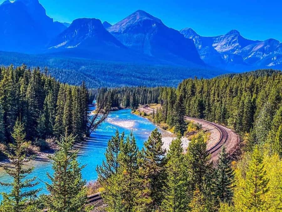 Lake Minnewanka, Lake, Louise, Johnson Lake & Banff Gondola - Johnson Lake, the quieter pause