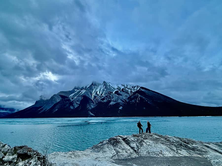 Lake Moraine Lake Louise Johnston Canyon Banff Town Day Tour - Banff Town for a different kind of scenery