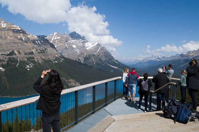 Lake View Tour-Lake Moraine, Louise, Emerald, Peyto, Vermillion - Johnston Canyon or Moraine Lake after June 1