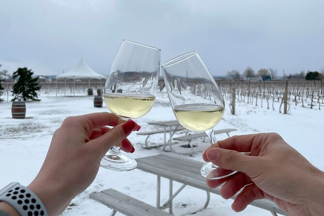 Lunch in the Vineyard: A Scenic Niagara Wine Tour Experience - Konzelmann Estate and the lakefront setting