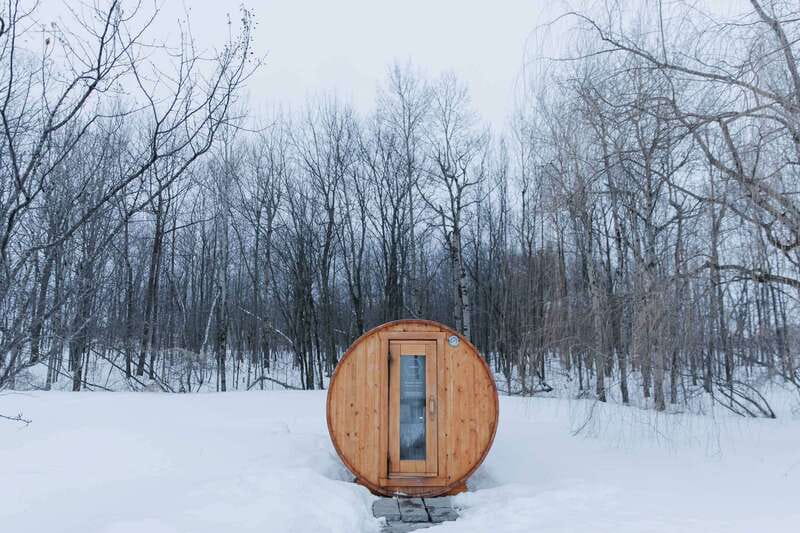 Mont-Saint-Hilaire: Nordic Spa Thermal Experience - The cold-water stage requires a little courage