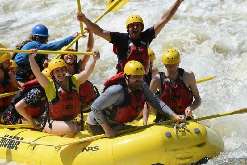 Mont-Tremblant: Half-Day White Water Rafting - Pool, hot tub, and facilities after the river