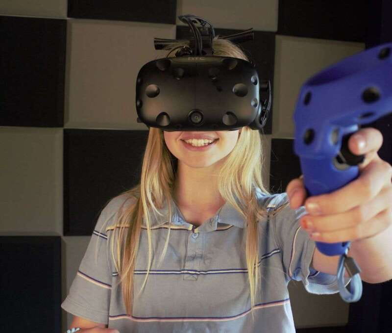 Mont Tremblant: Virtual Reality Gaming Session - What happens when you arrive beside the Fairmont
