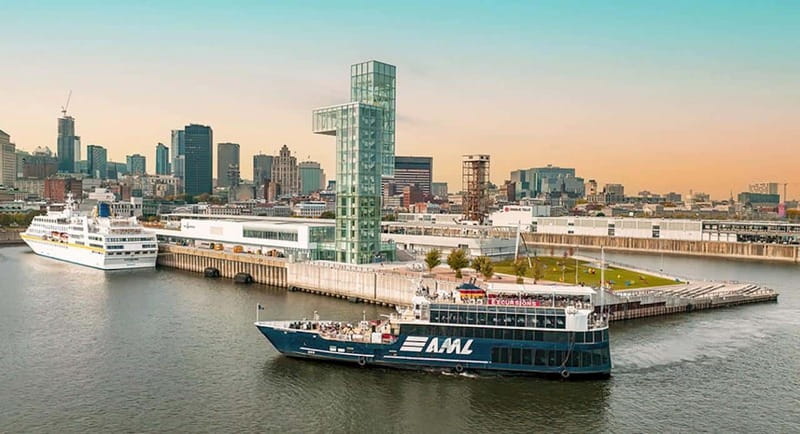 Montréal: 3 or 5-Course Dinner Cruise with DJ & Dancing - A dinner cruise with two distinct halves