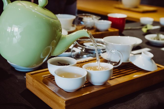 Montreal Afternoon Tea Tour - How much walking and moving around should you expect?