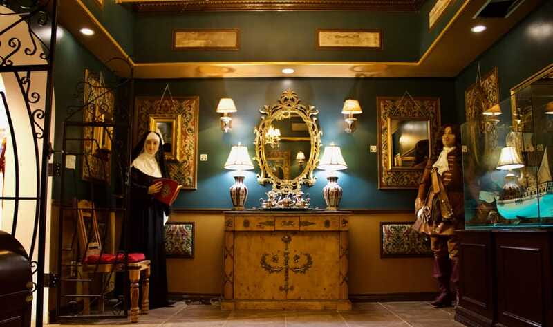 Montreal: Art Center and Museum Audio Guided Tour - Practical details for a smoother visit