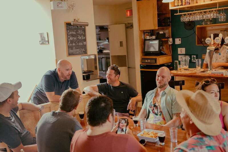 Montreal: Brewpub Experience Beer Tasting & Walking Tour - Pamplemousse Bar: a shorter, focused stop