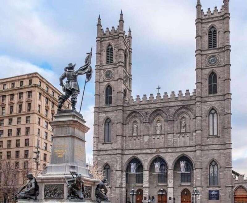 Montreal : Downtown & Underground Walking Tour with a Guide - McGill University: a first look at Montréal’s academic center