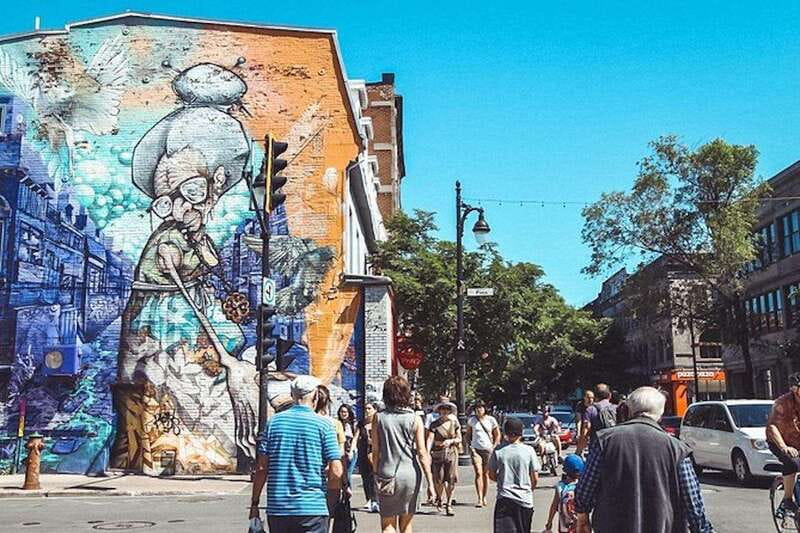 Montreal: Essential Neighborhoods Walking Tour + Basilica - Meeting at Place d’Armes