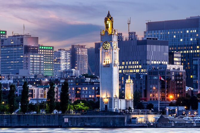 Montreal: Evening cruise with DJ - Boucherville Islands and the calmer stretch of the route