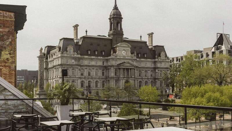 Montreal: Guided Pub Crawl of the City's Skyline Bars - The social side: good for solo visitors and couples