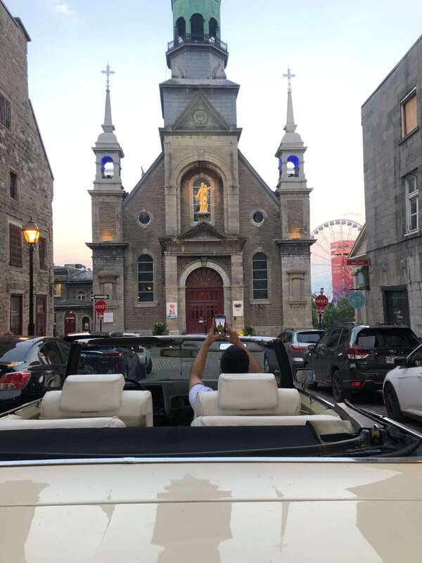 Montréal: Guided Tour in Vintage Convertible Cadillac - Two hours from Chinatown to the Plateau