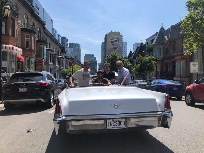 Montréal: Guided Tour in Vintage Convertible Cadillac - Three hours and the view from Mount Royal