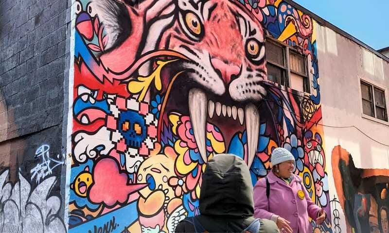 Montreal: Guided Walking Tour of Montreal's Murals - Following St-Laurent Boulevard into the side streets