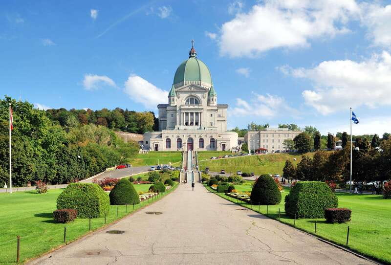 Montreal: Half-day Guided City Tour - Saint Joseph’s Oratory, Montreal’s grand church stop