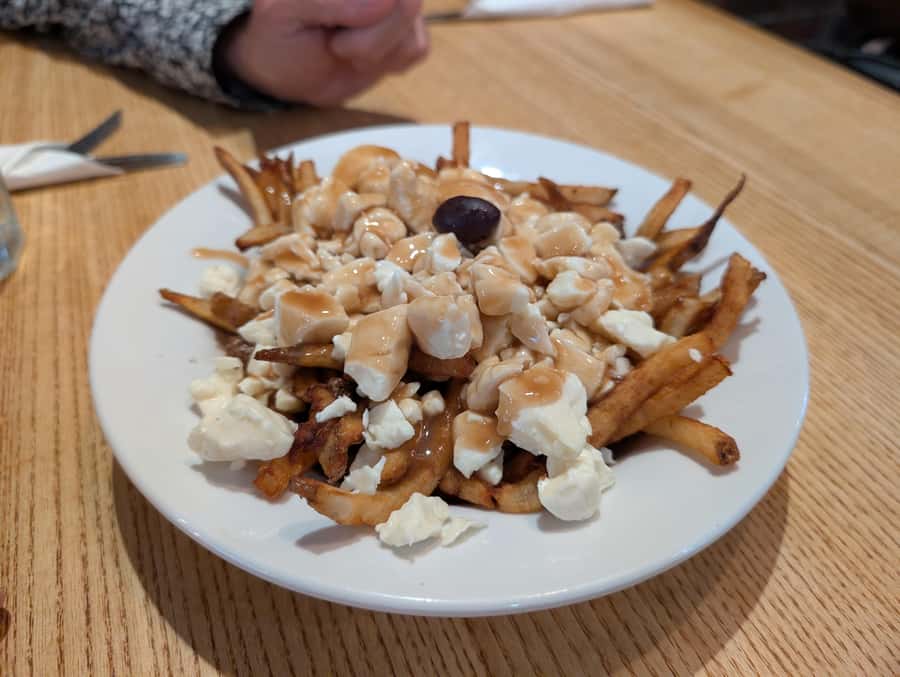 Montreal: Mile End District Food Tour with 8+ Tastings - Salami, cheese, and the Italian finish