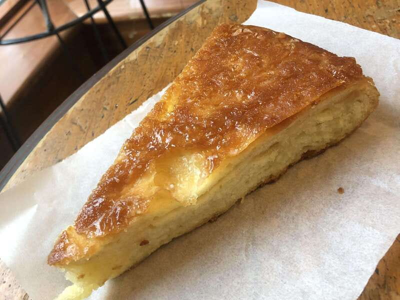 Montréal: Mile End Foodie Tour with Tasting - The guides shape the experience