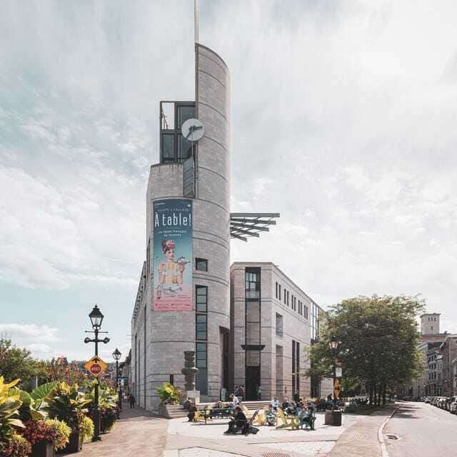 Montreal: Old Montreal Guided Walking Tour - Pace, weather, and what to bring