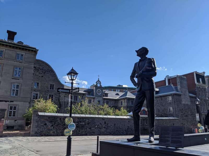Montréal: Old Town Small Group Guided Walking Tour - What the $51 price really buys