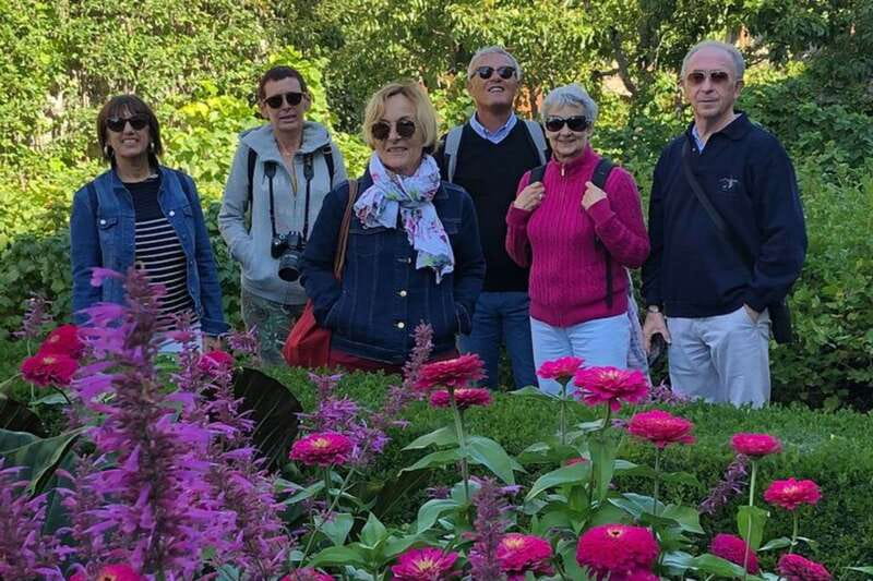 Montreal: Private custom walking tour with a guide - Seeing Montreal without a fixed script