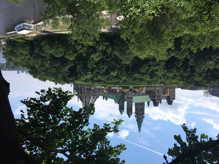 Montreal: Private Day Tour to Ottawa - Seasonal planning and what to bring