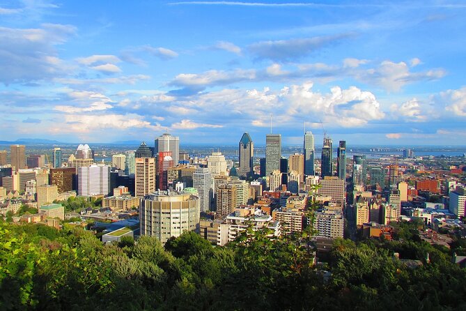 Montreal Private Tour: Highlights & Hidden Gems with a local - What a private guide adds to the experience