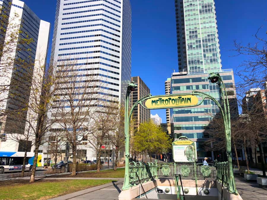 Montreal: Private Walking Tour of Downtown & Underground - Dorchester Square and the downtown streets